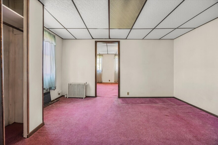 More Photos Of 6112 56th Dr, Maspeth Multifamily For Sale