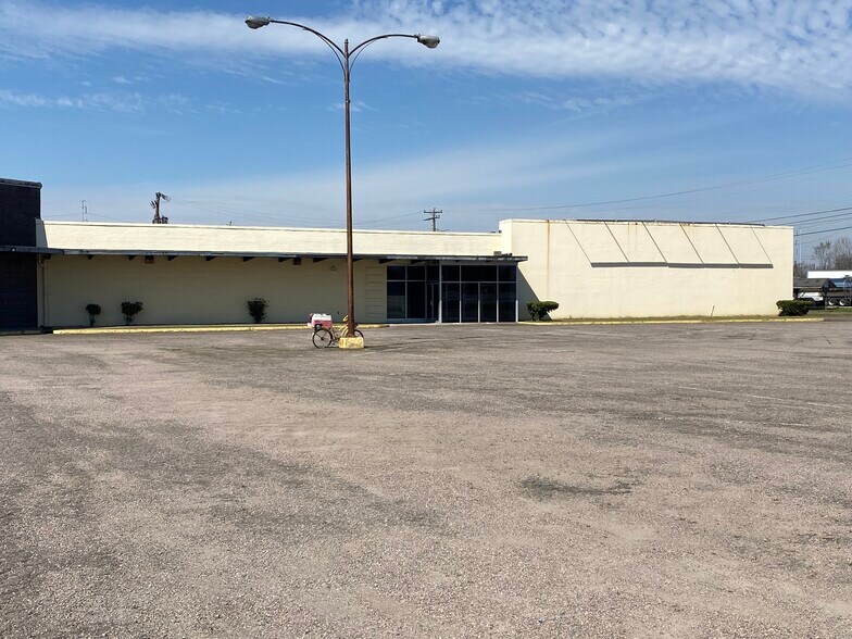 More Photos Of 1241-1247 Gordon Hwy, Augusta Storefront For Sale