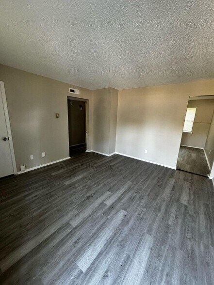 More Photos Of 705 Knoxville St, Birmingham Apartments For Sale
