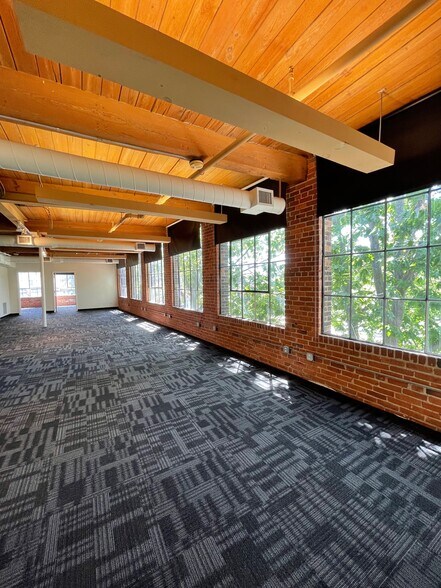 More Photos Of 48 Grove St, Somerville Office For Lease