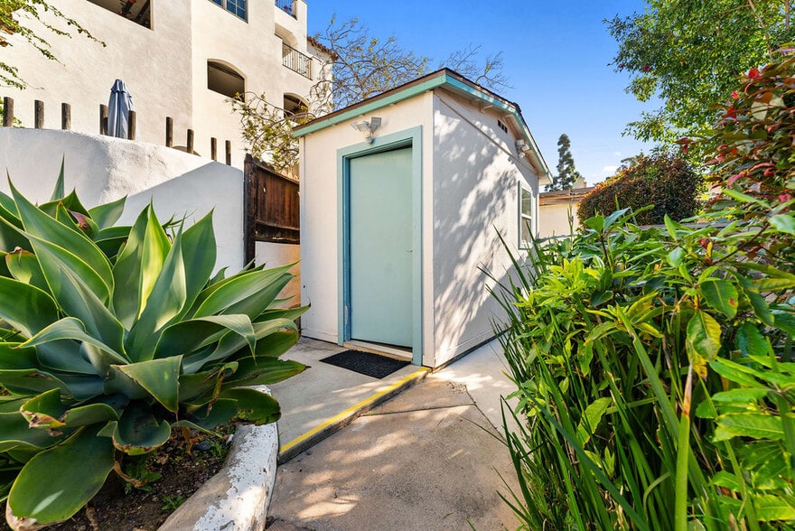 More Photos Of 2282-2284 Congress St, San Diego Apartments For Sale