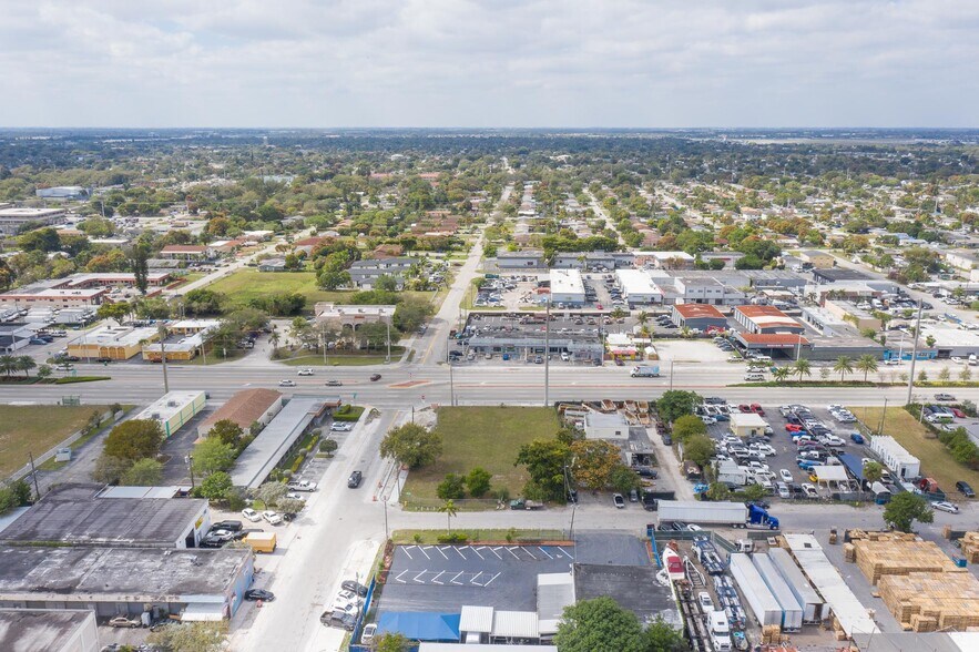 More Photos Of 2409 SW 59th Ter, West Park Auto Dealership For Sale