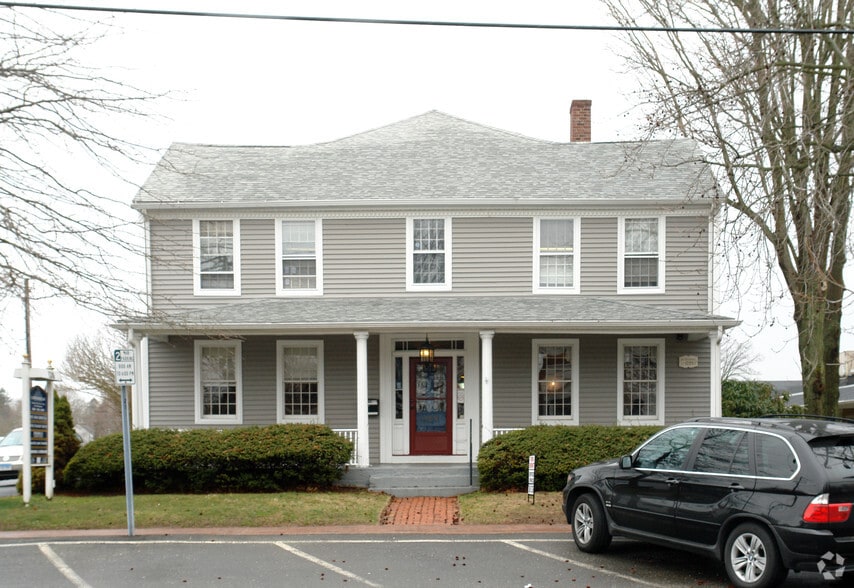 More Photos Of 129 Main St, Old Saybrook Apartments For Lease