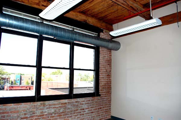 More Photos Of 700 N Sacramento Blvd, Chicago Loft Creative Space For Lease