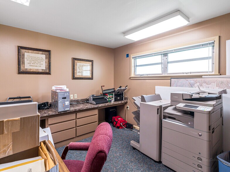 More Photos Of 1105 San Jacinto St, Rosenberg Office For Sale