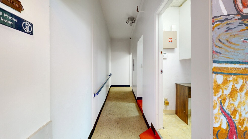 More Photos Of 1329 9th St, Berkeley Storefront Retail Office For Lease