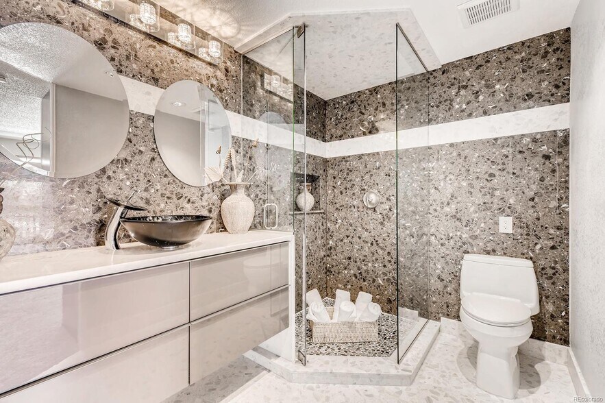 More Photos Of 2805-2901 S Locust St, Denver Apartments For Sale