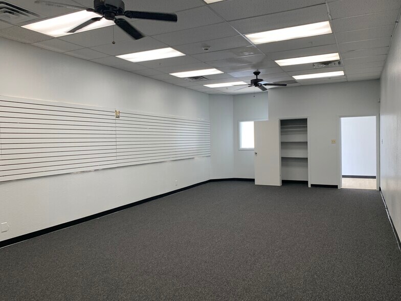More Photos Of 4121 Montana Ave, El Paso Medical For Lease