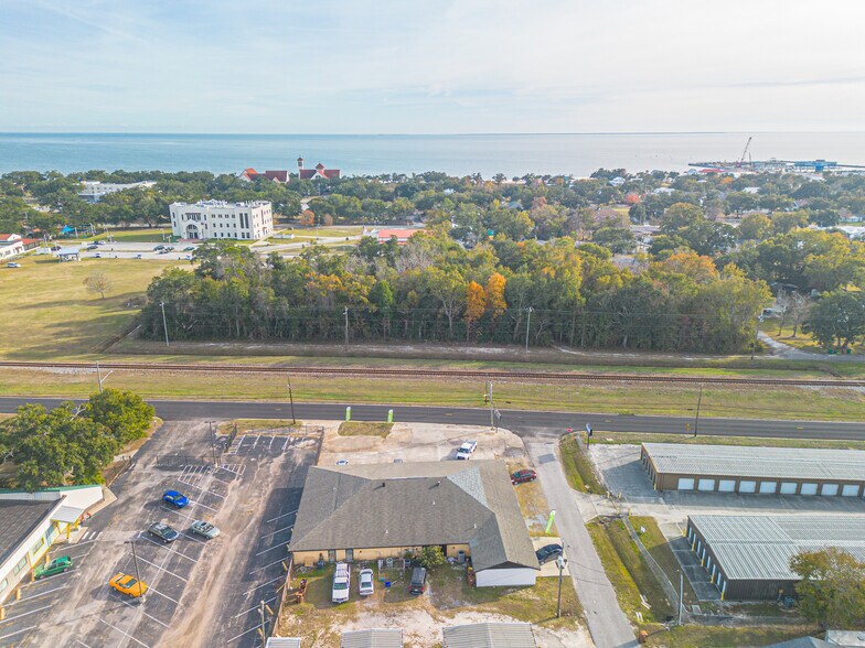 More Photos Of 520 E Railroad St, Long Beach Office For Sale