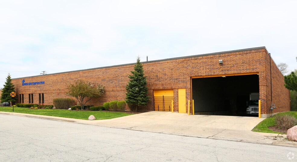 More Photos Of 700 Morse Ave, Elk Grove Village Manufacturing For Sale