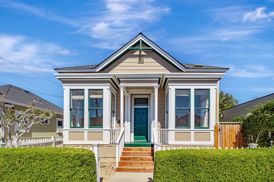 More Photos Of 120 Maple St, Santa Cruz Specialty For Sale