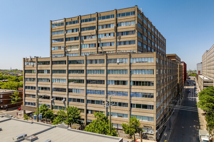 More Photos Of 5333-5335 Av Casgrain, Montréal Loft Creative Space For Lease