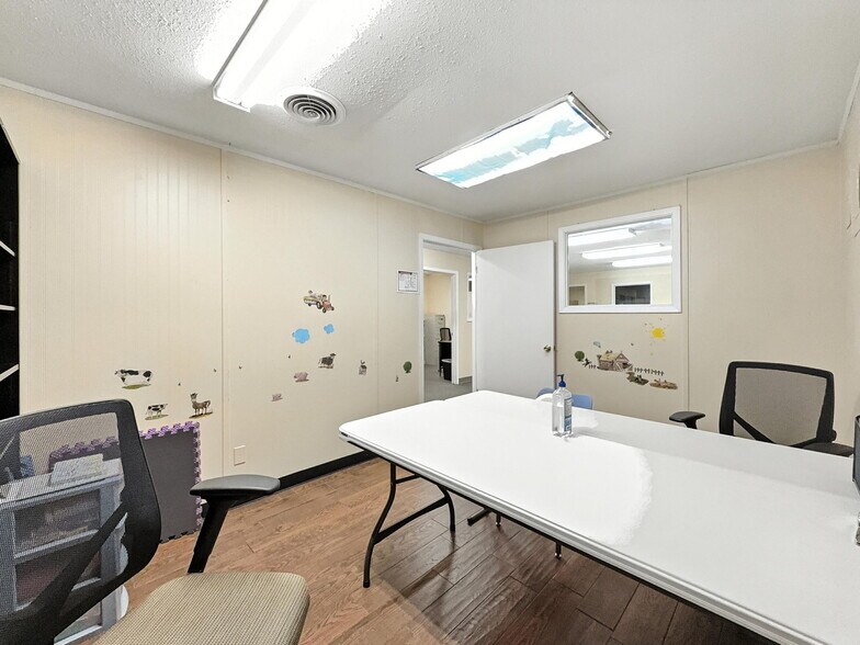 More Photos Of 1007 S Ann Blvd, Harker Heights Office Residential For Sale