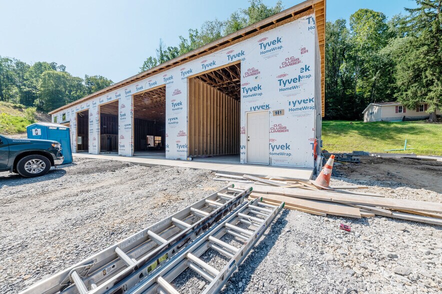 More Photos Of 981 Canyon Rd, Morgantown Industrial For Lease