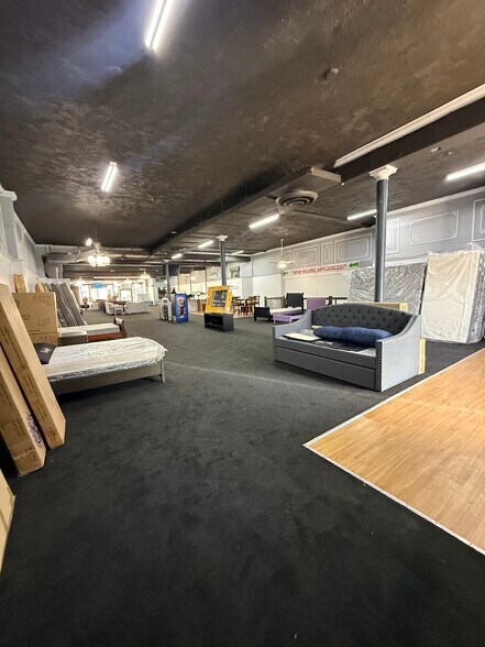 More Photos Of 5728 Broadway Ave, Cleveland Storefront For Sale