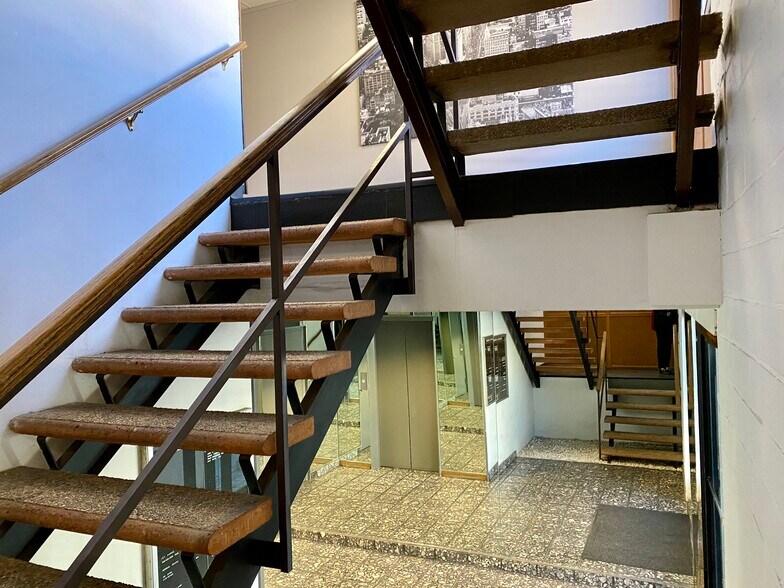 More Photos Of 512 E Wilson Ave, Glendale Office For Lease