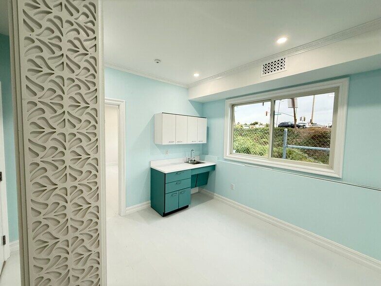 More Photos Of 5200 Lake Murray Blvd, La Mesa Medical For Lease