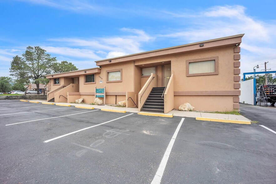 More Photos Of 2924 Beacon St, Colorado Springs Medical For Sale