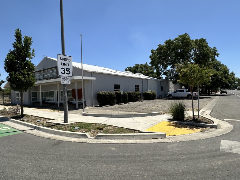 Primary Photo Of 202 Kentucky Ave, Woodland Warehouse For Sale