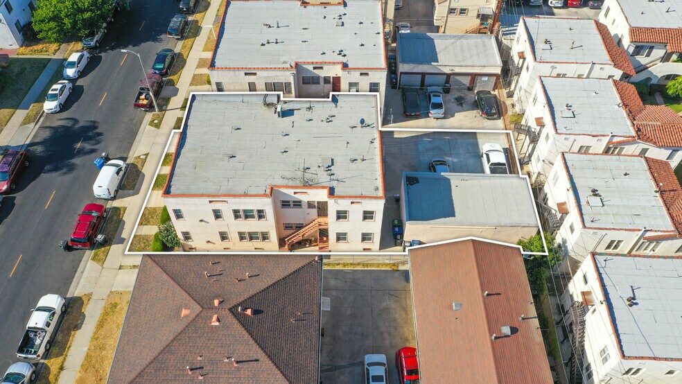 More Photos Of 1504 S Bronson Ave, Los Angeles Apartments For Sale