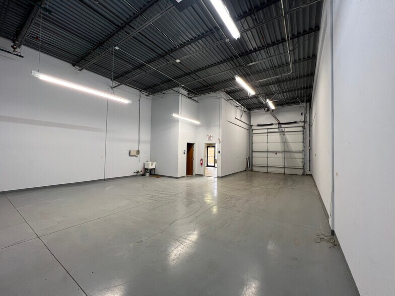 More Photos Of 1281 Humbracht Cir, Bartlett Warehouse For Sale