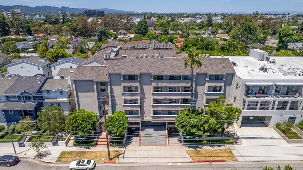 More Photos Of 4651 Cahuenga Blvd, North Hollywood Apartments For Sale
