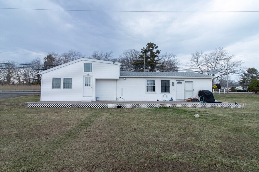 More Photos Of 296 E Main St, Clinton Multifamily For Sale