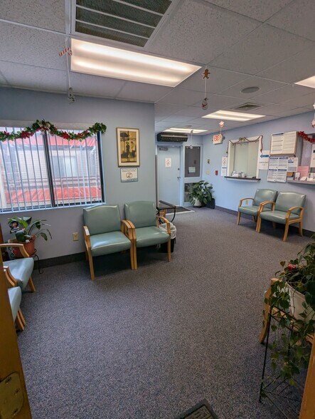 More Photos Of 1445 Wampanoag Trl, Riverside Office For Sale