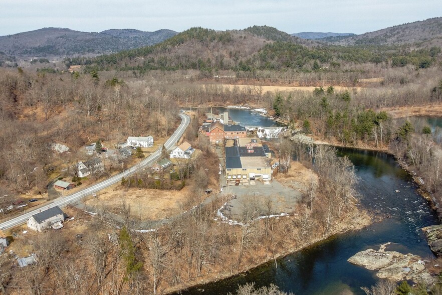 More Photos Of 1190 Huntington Rd, Huntington Manufacturing For Lease