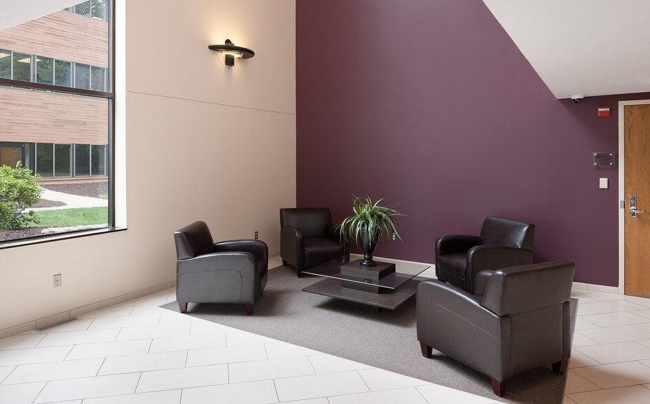 More Photos Of 2855 44th St SW, Grandville Medical For Lease