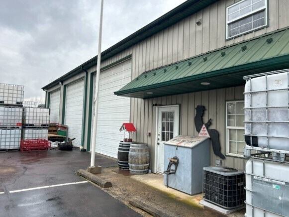 More Photos Of 633 Jones Ave, Lansdale Warehouse For Sale