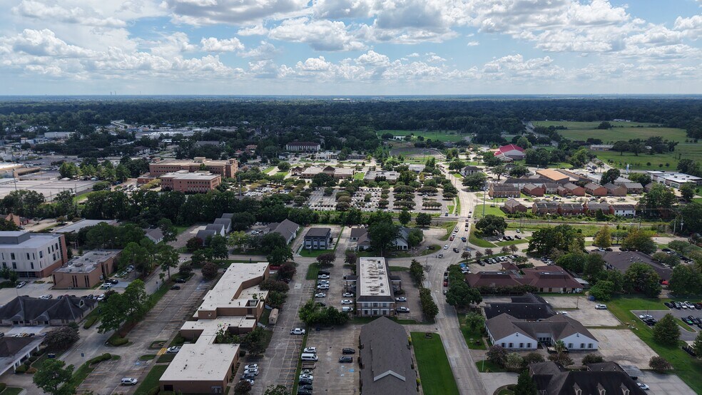 More Photos Of 7423 Picardy Ave, Baton Rouge Medical For Lease