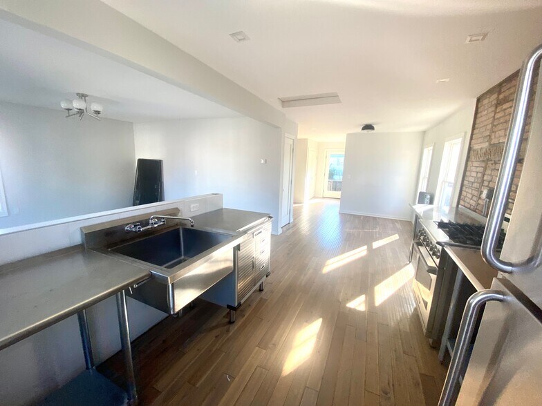 More Photos Of 156 Broadway, Port Ewen Freestanding For Sale