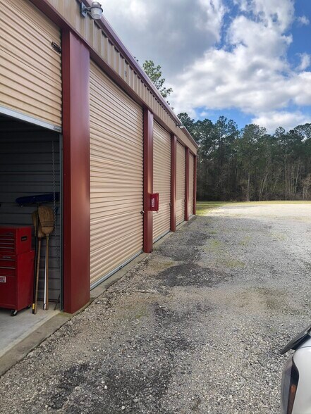 More Photos Of 1882 Highway 69 S, Lumberton Self Storage For Sale