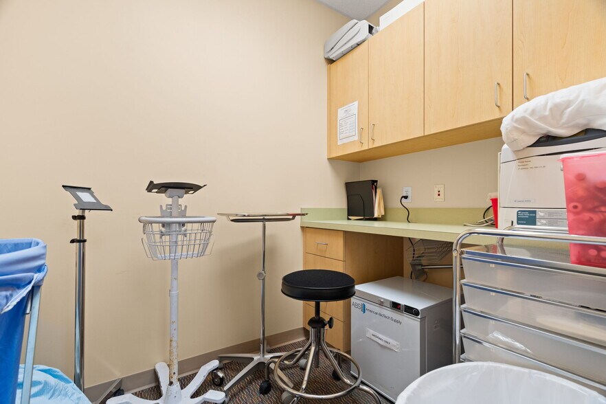 More Photos Of 625 6th Ave S, Saint Petersburg Medical For Sale