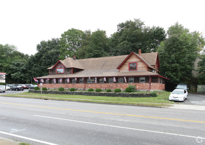 Primary Photo Of 336 W Main St, Norwich Restaurant For Sale