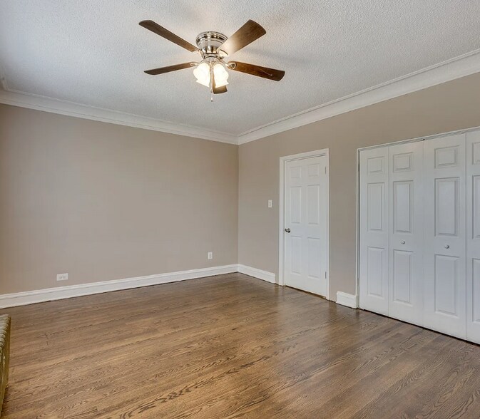 More Photos Of 8058 S Hermitage Ave, Chicago Apartments For Sale