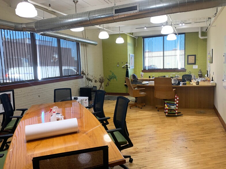 More Photos Of 1409 Buchanan Ave SW, Grand Rapids Manufacturing For Lease