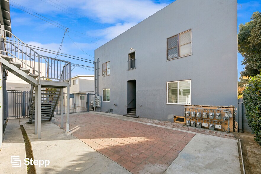 More Photos Of 721 E 7th St, Long Beach Apartments For Sale