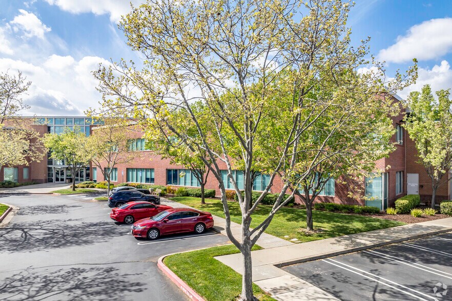 More Photos Of 1000 Enterprise Way, Roseville Office For Lease
