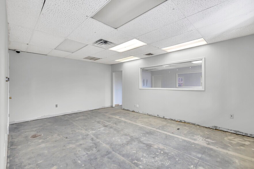 More Photos Of 540 Lacey Rd, Forked River Medical For Lease