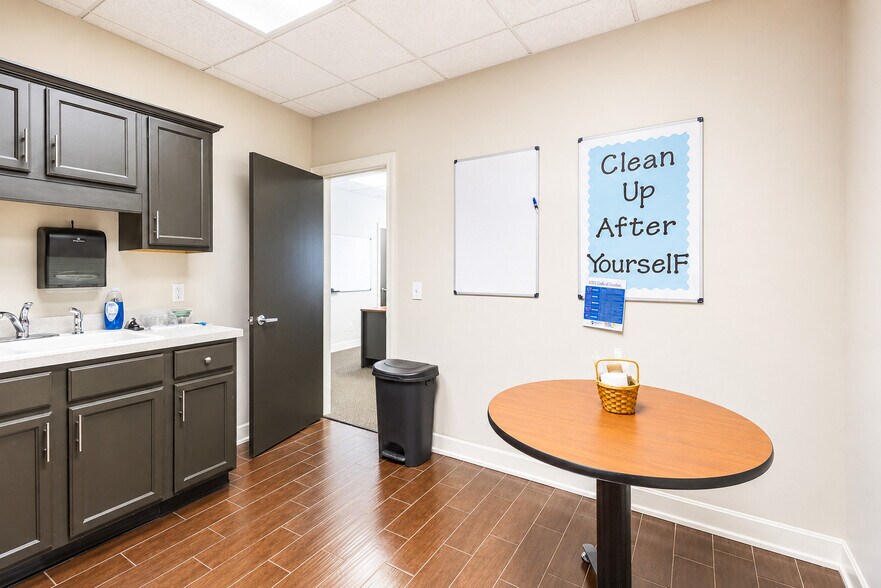 More Photos Of 5963 Kentshire Dr, Kettering Medical For Sale