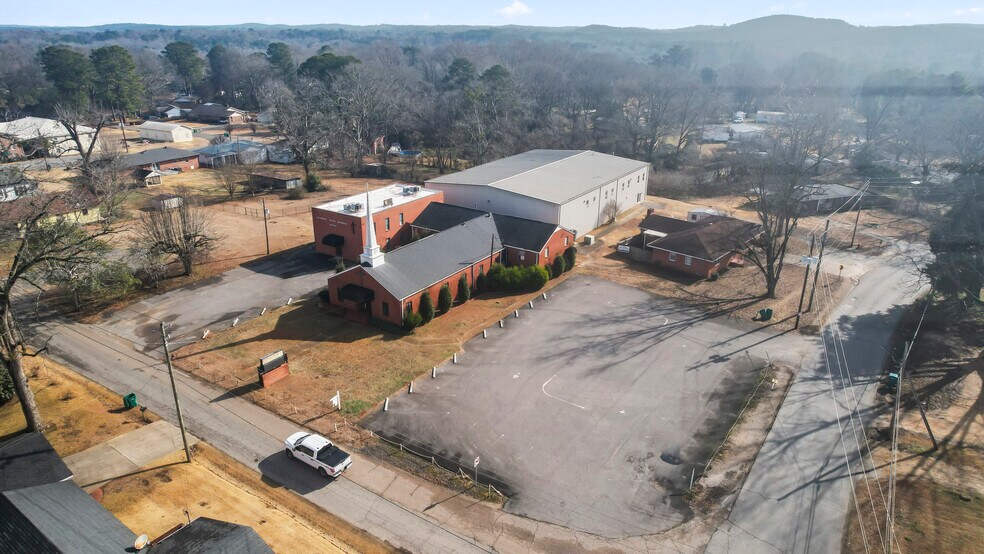 More Photos Of 2117 Church St, Cottondale Religious Facility For Sale