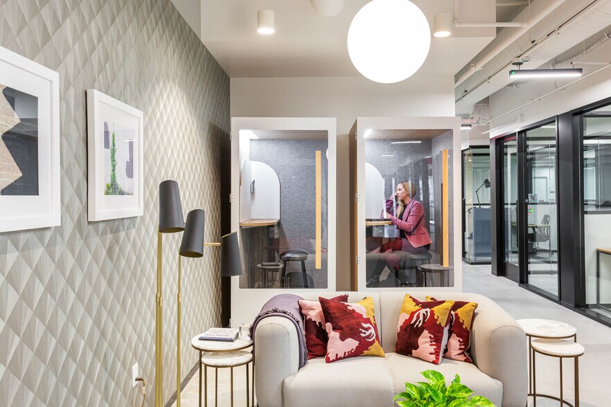 More Photos Of 420 Nichols Rd, Kansas City Coworking Space