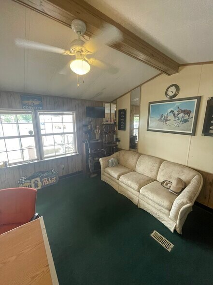More Photos Of 4907 S Main St, Roswell Auto Dealership For Sale