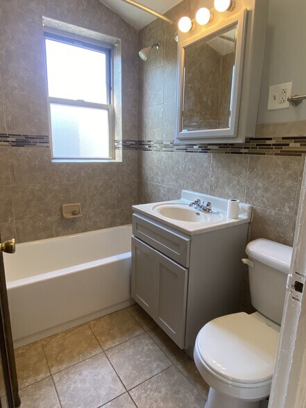 More Photos Of , Chicago Multifamily For Sale