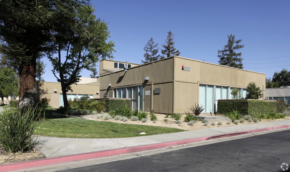 More Photos Of 9375 Archibald Ave, Rancho Cucamonga Unknown For Lease