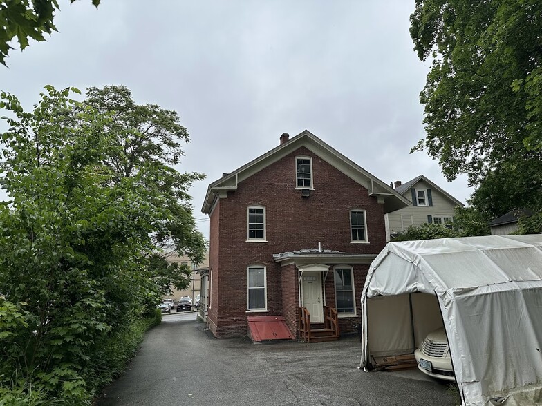 More Photos Of 8 Court St, Concord Office For Sale