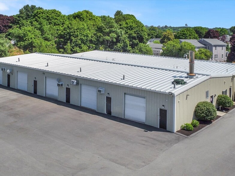 More Photos Of 10 Rainbow Ter, Danvers Warehouse For Lease