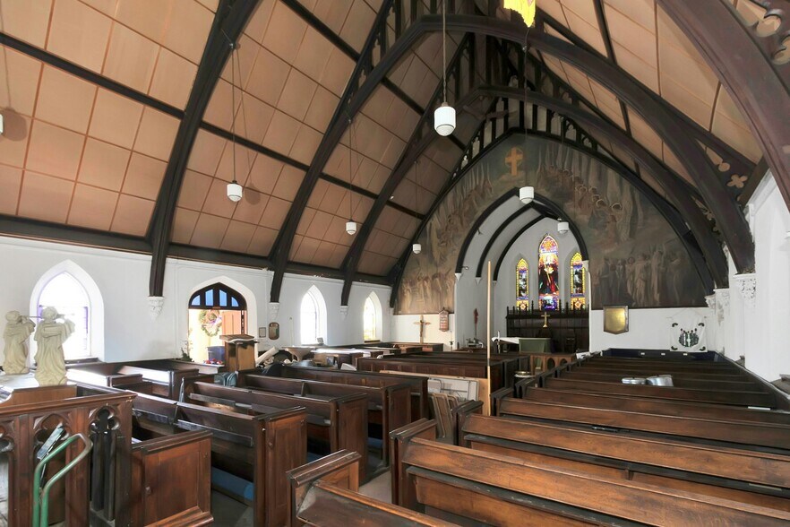 More Photos Of 37 Old Route 9W, New Windsor Township Specialty For Sale